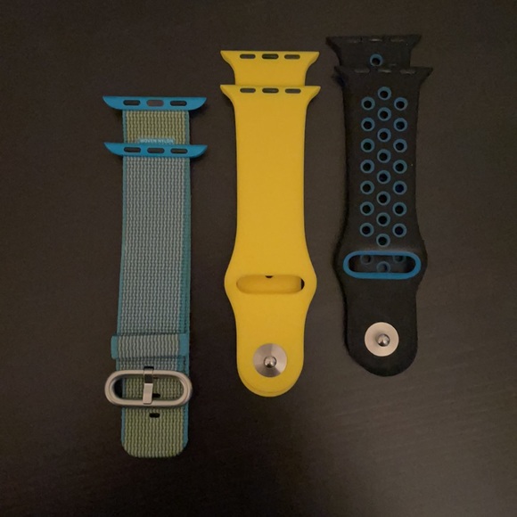 Apple Watch 38MM w/bands and charging accessories - Picture 9 of 10